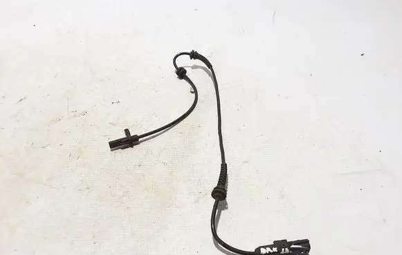 Renault Arkana ABS brake wheel speed sensor 479105767R