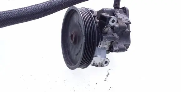 Mercedes-Benz E W211 Power steering pump A0044667001 LS7691332154