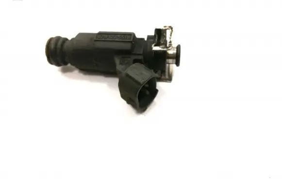 Audi A8 S8 D3 4E Fuel injector 079133551B 0280156180
