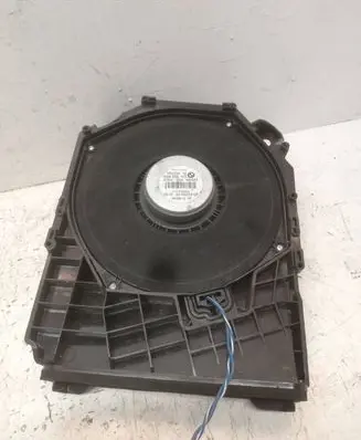 BMW 1 E81 E87 Subwoofer speaker 65139143233 18820010 430407860481