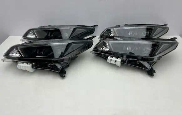Nissan Leaf II (ZE1) Headlight/headlamp 26060
