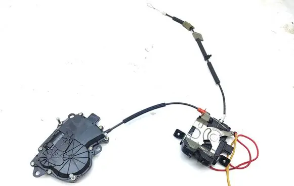 Alfa Romeo Stelvio Tailgate/trunk/boot lock/catch/latch 50545487 C86799102 A048316