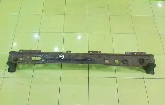 Ford Focus Front bumper support beam 