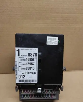 Renault Espace - Grand espace IV Fuse module 8200315957 8200316858 8200283815