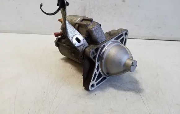 Nissan Navara D23 Starter motor A4709060300