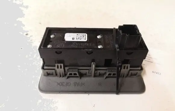 Jaguar XF X250 Headlight level height control switch 10400976890 976940 8X2311654BC