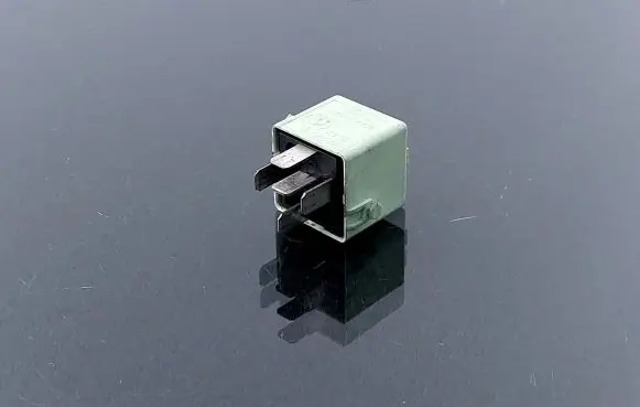 BMW 5 E39 Other relay V23134K59X312 61368373700 8373700