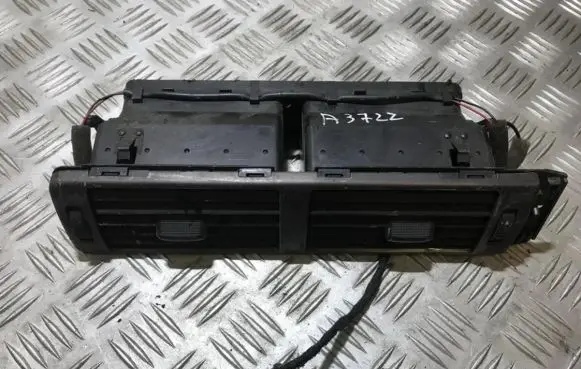 Audi A6 S6 C5 4B Dash center air vent grill 4b1820951