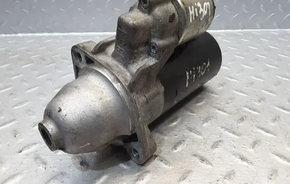 Hyundai i30 Starter motor 0001138018 361002B300