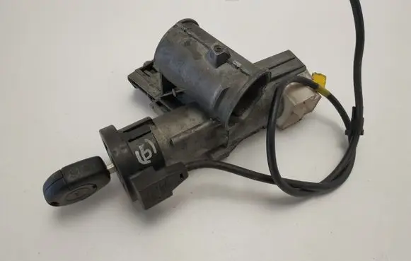 Ford Galaxy Ignition lock P012106