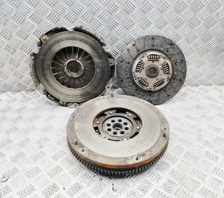 Iveco Daily 6th gen Clutch set kit 5802846278 5802794866