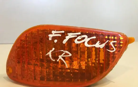 Ford Focus Front indicator light