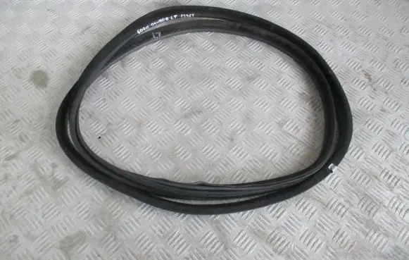 Peugeot 607 Rubber seal rear door 