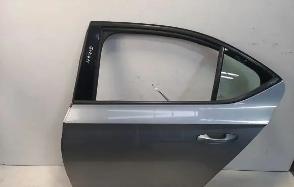 Skoda Superb B6 (3T) Rear door