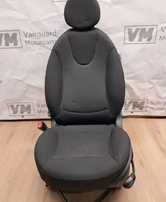 Mini One - Cooper Clubman R55 Front driver seat 