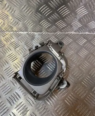 Toyota Prius (XW30) Front fog light trim/grill 8148247020
