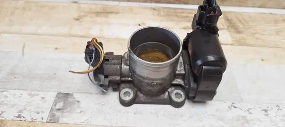 Toyota Corolla Verso AR10 Throttle valve 1923002010