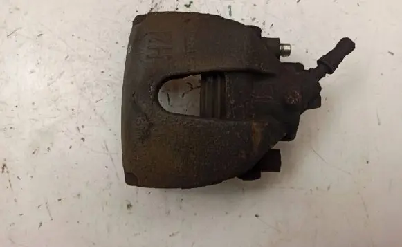 Ford Focus C-MAX Front brake caliper 3M512B320