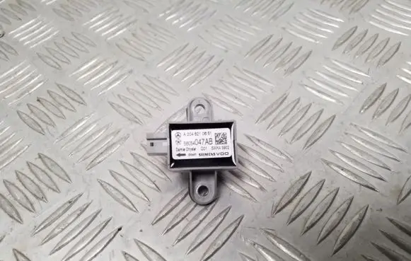 Mercedes-Benz GLK (X204) Airbag deployment crash/impact sensor A2048210651
