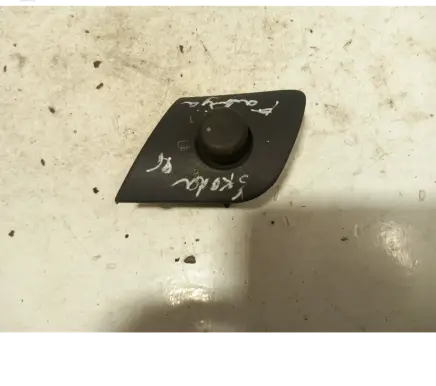 Skoda Fabia Mk1 (6Y) Wing mirror switch 6y1959565e