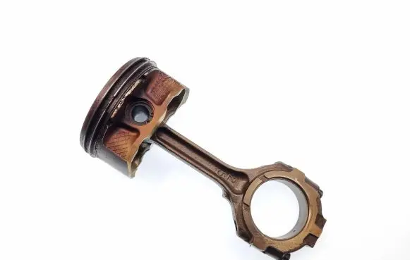 Nissan Murano Z52 Piston with connecting rod