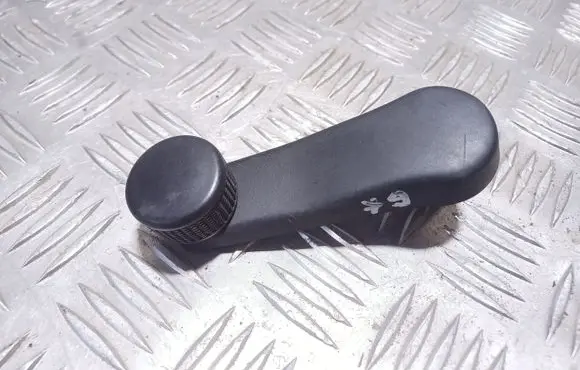 Volkswagen PASSAT B4 Rear door window winding handle 3A0837581