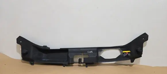 Volvo C30 Top upper radiator support slam panel 30760378