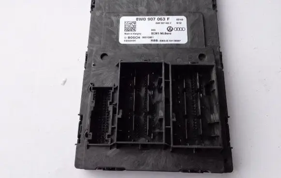 Audi A4 S4 B9 8W Comfort/convenience module 8W0907063F