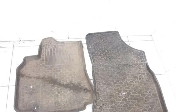 Peugeot Partner Front floor mat 1609351080 1609351180