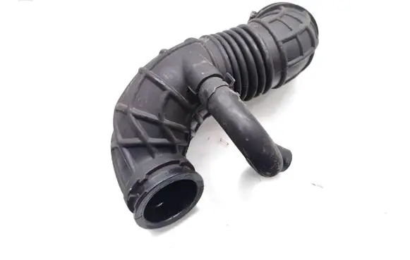 Chevrolet Captiva Air intake hose/pipe 20998611