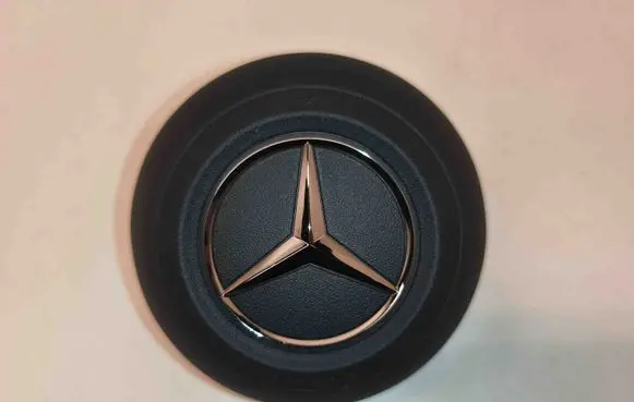 Mercedes-Benz S W223 Steering wheel airbag A0008605204