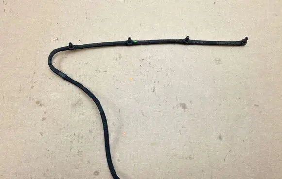 Jeep Cherokee III KJ Fuel return line/hose 