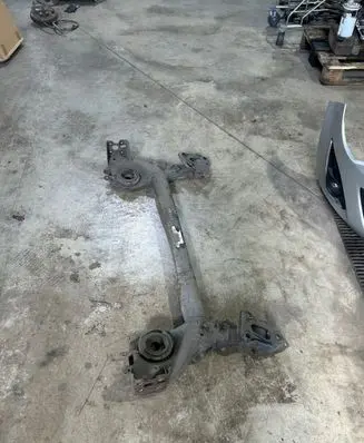 Opel Corsa D Rear axle beam 