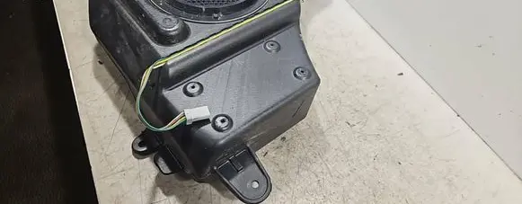 Jeep Compass Subwoofer speaker 56040713AB