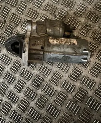 Ford Fiesta Starter motor 8V2111000AE