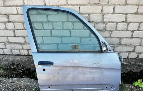 Citroen Xsara Picasso Front door