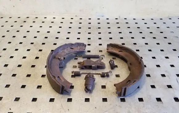 Volkswagen Crafter Handbrake/parking brake pads 