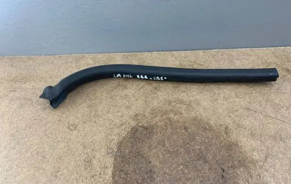 BMW 3 E46 Engine compartment rubber 8215914
