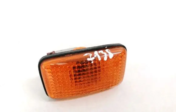 Nissan X-Trail T30 Front fender indicator light