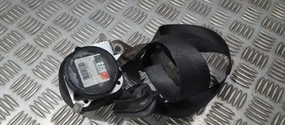 Rear seatbelt