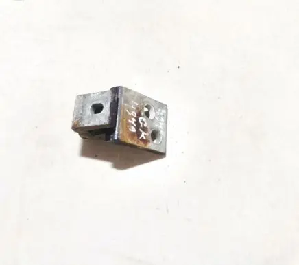 Volkswagen Golf III Rear door lower hinge