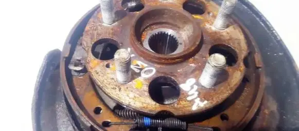 Honda CR-V Rear wheel hub
