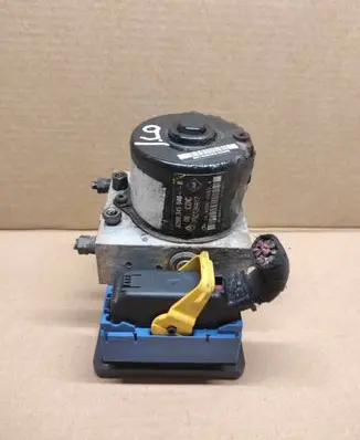 Renault Espace IV ABS Pump 8200345940 P5CT2AAY7 10020601614