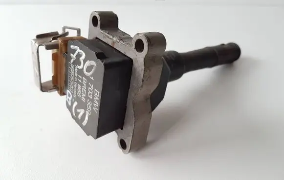 BMW 7 E38 High voltage ignition coil 1703359 11856