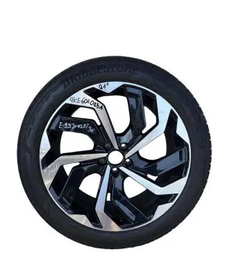 Audi Q8 e-tron R21 carbon fiber rim 4KE601023A
