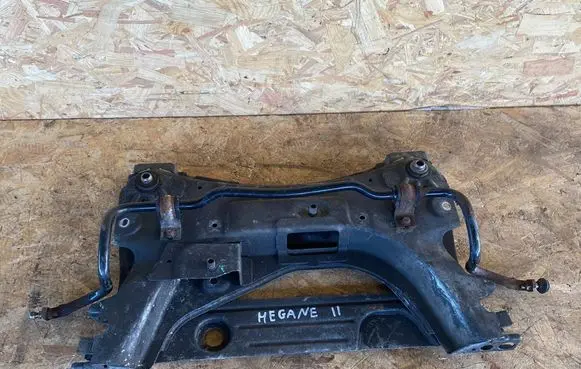 Renault Megane II Front subframe 8200742911