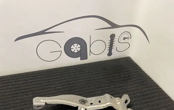 Audi A6 S6 C8 4K Engine mounting bracket 4K0971846