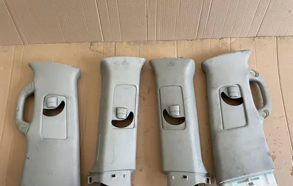 Toyota Land Cruiser (J200) (A) pillar trim