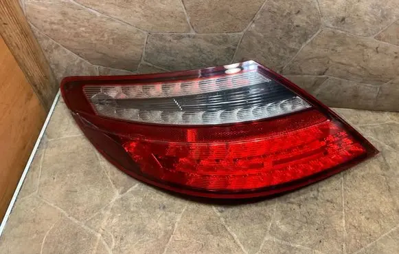 Mercedes-Benz SLK R172 Rear/tail lights A1729063900