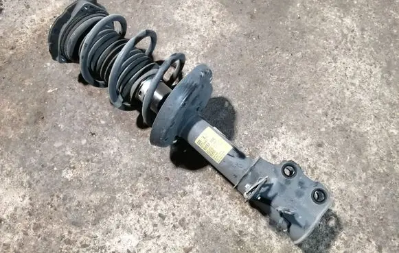 Buick Encore GX I Front shock absorber with coil spring 42755601 688444822